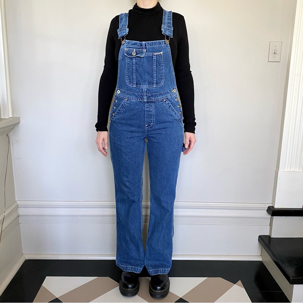 Vintage Ikeda dark-wash denim overalls. 💙
